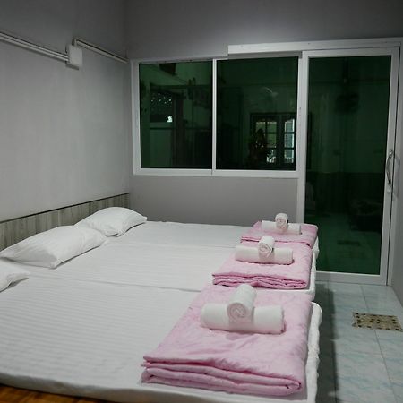 Muangluangraek Homestay Sukhothai Buitenkant foto